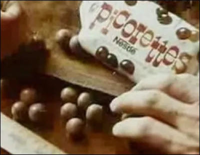 Quelles graines enrobées de chocolat ont été lancées sous le nom de "Picorettes" en 1971 ?