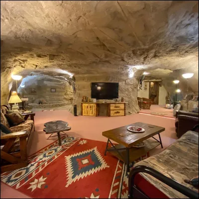 Quelle est la particularité de La "Kokopellis Cave" (Farmington, Etats-Unis) ?