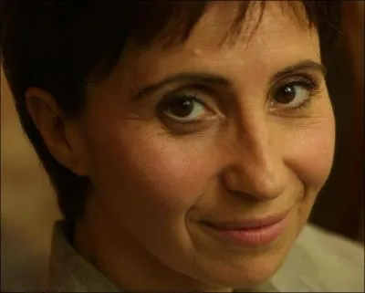 Sa filmographie ne compte presque que des films de Robert Gudiguian. Normal, c'est son mari.