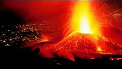 Quel est le plus haut volcan actif d'Europe, situ&eacute; en Sicile ?