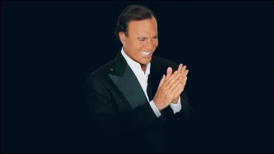 Quel prénom Julio Iglesias chante-t-il en 1976 ?