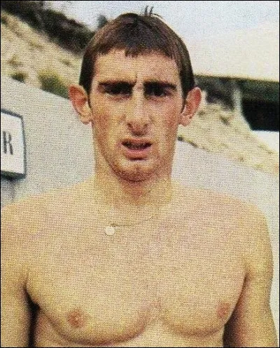 En 1973, quel nageur français remporte la médaille d'argent sur 100 m nage libre, aux premiers championnats du monde de natation ?