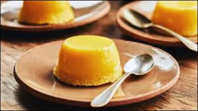 Gastronomie : Comment s'appelle ce dessert brésilien composé de jaunes d'oeuf, de sucre et de noix de coco râpée ?