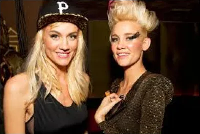 De quel pays est originaire le duo féminin Nervo ?