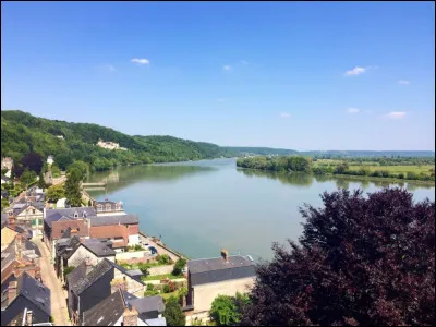 Quel est ce village situ&eacute; sur les rives de la Seine entre Rouen et Le Havre, immortalis&eacute; par le po&egrave;me d'Hugo ?