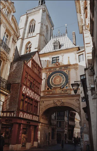Quel est ce monument embl&eacute;matique de la ville de Rouen ?