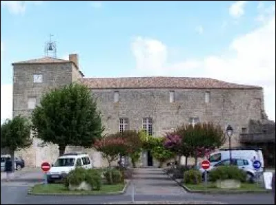 Village Girondin, Pujols se situe dans l'ex région ...