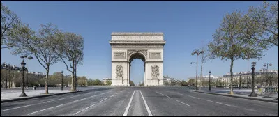 En quelle année a été inauguré l'Arc de Triomphe ?