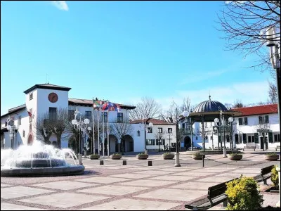 Quelle est cette ville de 41 000 habitants, limitrophe de la précédente, troisième commune du département par la population ?