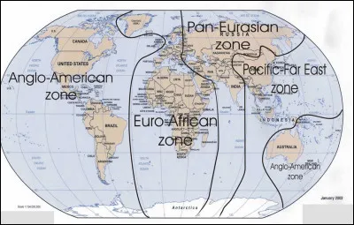 En 2017, le monde est devenu multipolaire en raison de l'émergence de :