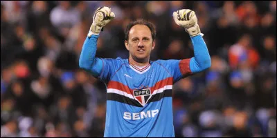 Quelle est la particularité du Brésilien Rogéro Ceni ?