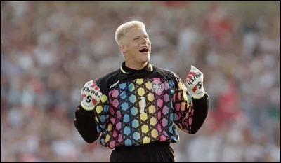 Quel est le prénom du fils de Peter Schmeichel, également gardien de but ?