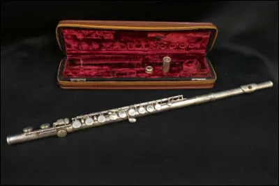 Quel Général possède une flûte ?