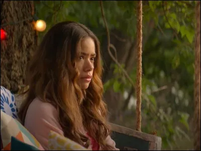 Comment s'appelle ce film Netflix avec l'actrice Antonia Gentry ? On remonte dans le temps, jusqu'en 2003...