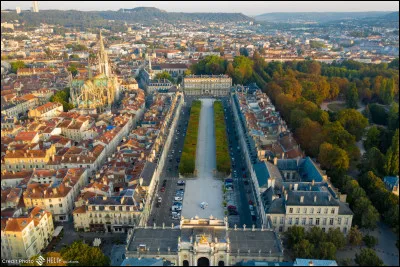 Quelle est cette ville, préfecture et première ville du département avec 104 000 habitants ?