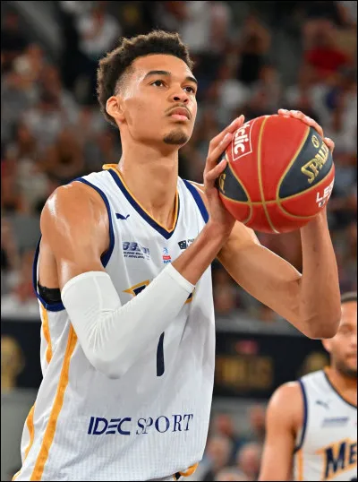 Et Victor Wembanyama quel sport pratique-t-il ?