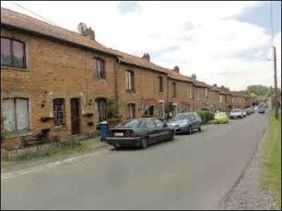 Village Axonais, Effry se situe en région ...