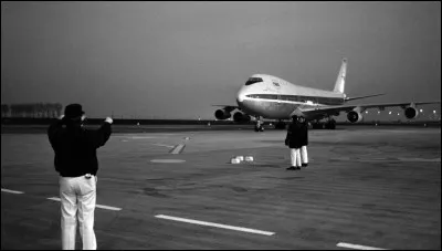 Laéroport de Roissy est inauguré en mars. Quel nom porte-t-il ?