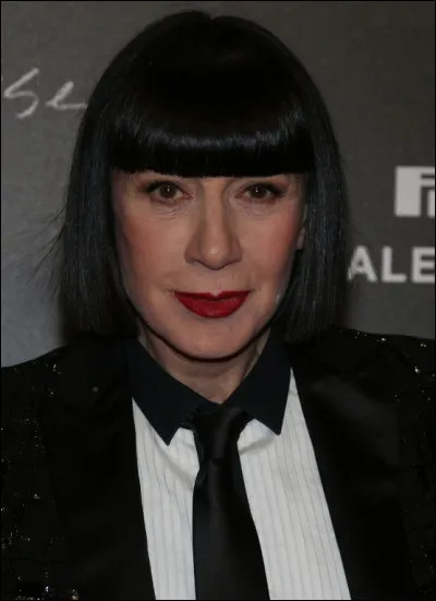 Qui est cette célébrité dont les initiales sont C.T., créatrice de mode française ?