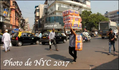 Quelle ville n'est pas située dans l'État de New York ?