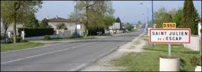 Village néo-aquitain, dans l'aire d'attraction Angérienne, Saint-Julien-de-l'Escap se situe dans le département ...