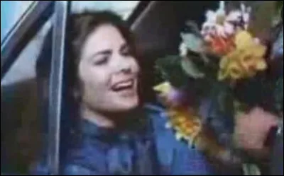 Pour quel déodorant féminin, tout à coup, un inconnu pouvait vous offrir des fleurs" ?