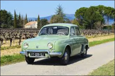 Autos - Quel nom porte cette Renault apparue dans les années 50 ?