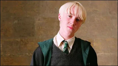 Draco était son petit ami à Poudlard.
