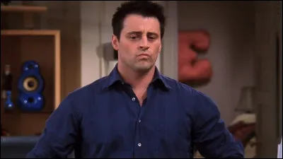 Quel cadeau Joey offre-t-il à Monica et Chandler pour leur départ ?