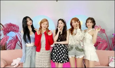 Quel membre a sorti son album solo en premier ? (Red Velvet)