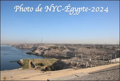 Quel est ce barrage hydroélectrique situé sur le Nil en Égypte, un des plus importants au monde avec une retenue de 170 milliards de m3 d'eau ?