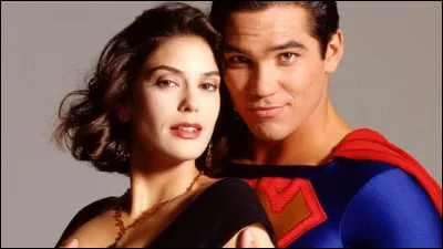 Quelle "Desperate Housewive" est Lois Lane dans la série "Lois et Clark : Les Nouvelles Aventures de Superman" ?