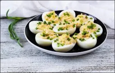 Que trouve-t-on dans les oeufs mimosa ?