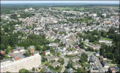 Quelle est cette ville de 11 400 habitants, située dans le sud-est du département, à la limite de l'Aisne, connue pour la fusillade du 1er mai 1891 ?