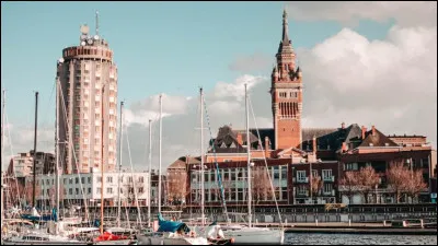 Quelle est cette ville de 86 700 habitants, grand port industriel sur la mer du Nord ?