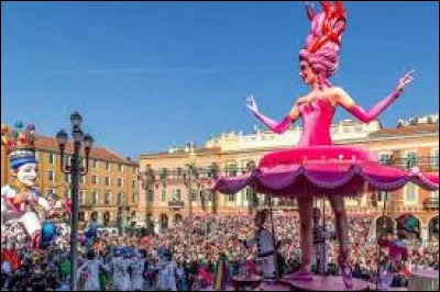 Lors de quel événement culturel majeur, où l'on s'amuse comme à Rio et à Venise, déguste-t-on ganses et tourtes de blettes dans les Alpes-Maritimes ?