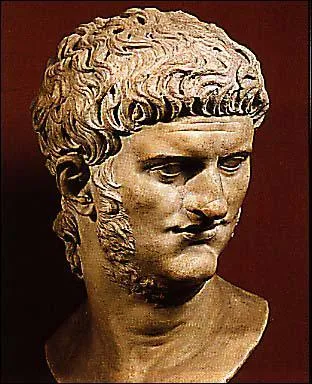 A quel empereur Nron succda-t-il ?