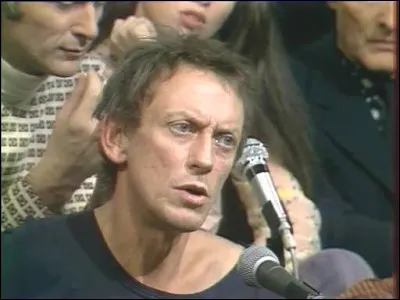 Suzanne l'emmène écouter les sirènes... En fonction de son nom, quelle appréciation anglaise, traduite en français, va-t-on mettre à ce chanteur ayant traduit et interprété un grand nombre des chansons de Léonard Cohen ?