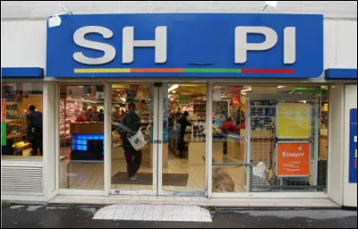 Quelle était cette marque française d'hypermarché de proximité créée en 1973, rachetée par Carrefour en 1999 qui fait disparaître l'enseigne en 2017 ?