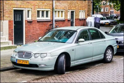 Quelle était cette marque britannique d'automobiles créée en 1904, spécialisée dans les voitures routières de luxe, elle fait faillite en 2005 ?