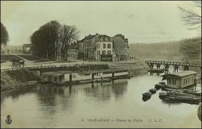 Les Adamois restent attachés à leur passé que l'on retrouve à travers certains noms de rues ou de places. À l'image de la Place du Patis où les animaux venaient paître et la Place du Tillé, quartier de Nogent qui correspondait...