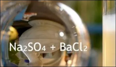 Quel réactif est utilisé pour tester la présence d'ions sulfate (SO₄²⁻) ?