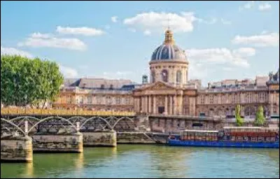 Comment surnomme-t-on les membres de l'Académie française ?