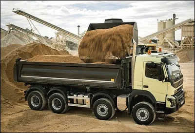 À propos de poids lourd, que signifie PTAC sur un camion ?