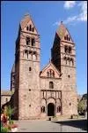 A mi-chemin entre Colmar et Stasbourg, la ville occupe une place centrale sur la route des vins, situe sur la rive gauche de l'Ill. Maisons anciennes et Bibliothque humaniste.
