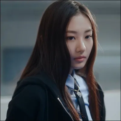 Qui est le leader de Meovv ?