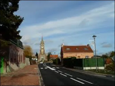 Je vous emmène maintenant dans les Hauts-de-France, à Awoingt. Commune de l'aire urbaine Cambrésienne, elle se situe dans le département ...