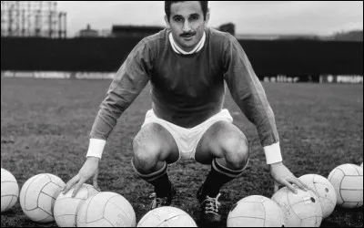 Le footballeur algérien Rachid Mekhloufi, mort le 8 novembre 2024, a fait la plus grande partie de sa carrière dans ce club :