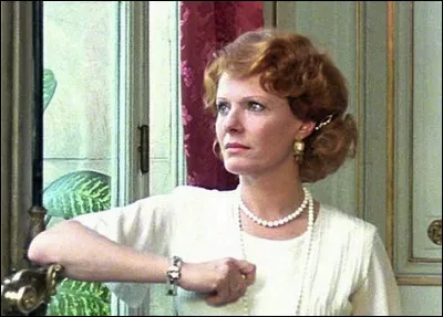 Dans "India Song", sorti en 1975, elle est Anne-Marie Stretter, le personnage central du film : qui en est la réalisatrice ?