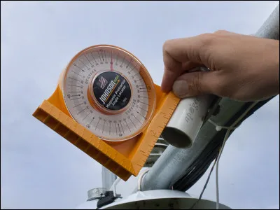 Lorsqu'un angle a une mesure de 30°, on dit que c'est un...